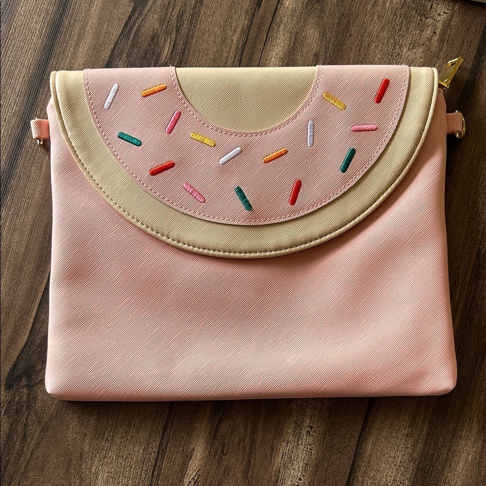 studio diy sprinkle donut clutch
